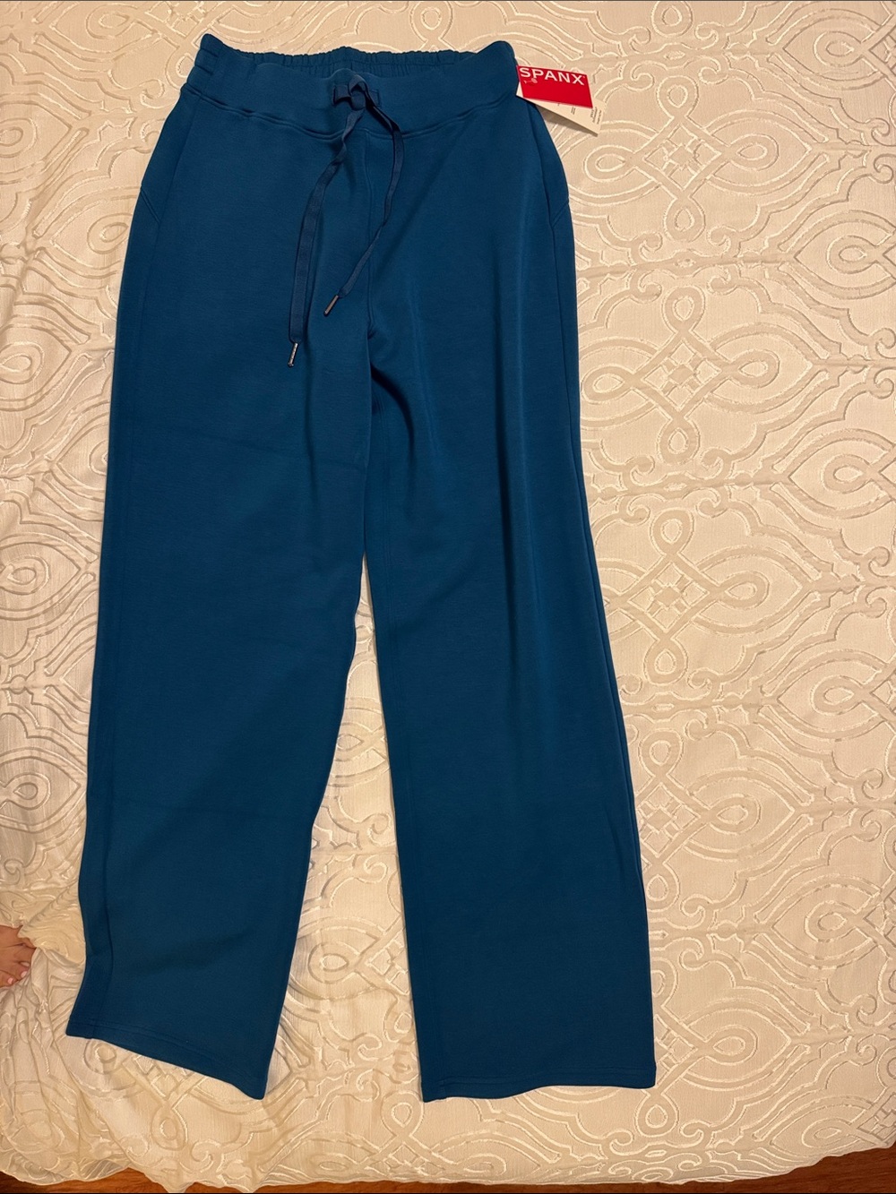 SPANX AirEssentials  Deep Cove Drawstring Straight Leg Pants